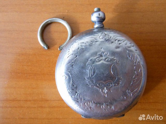 Серебряный корпус часов Тобиас