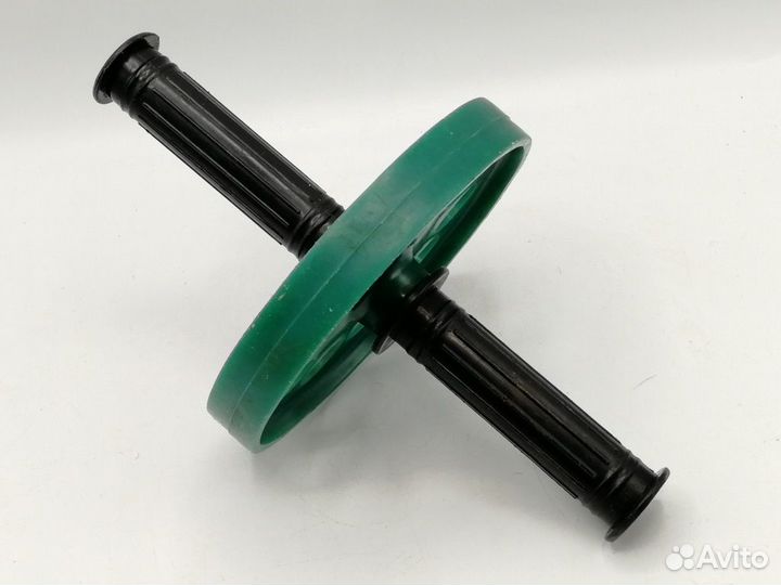 Тренажер с ручками Колесо для пресса пластик