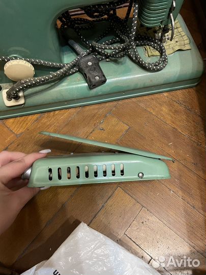 Электрическая швейная машина