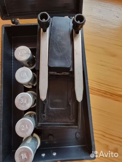 Вольтметр М2033