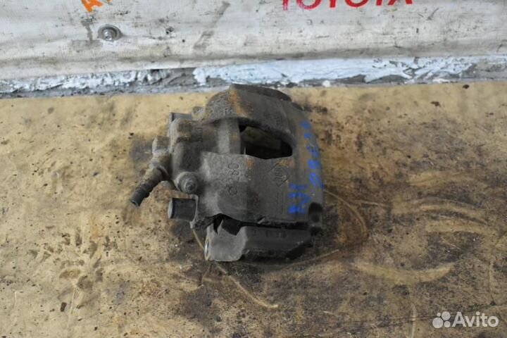 Суппорт тормозной передний правый Renault Scenic 2