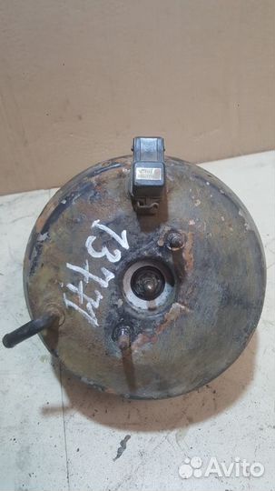 Усилитель тормозов вакуумный Mitsubishi Carisma