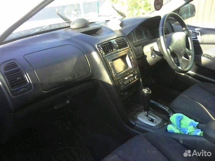 Mitsubishi Galant 1.8 AT, 1998, битый, 200 000 км