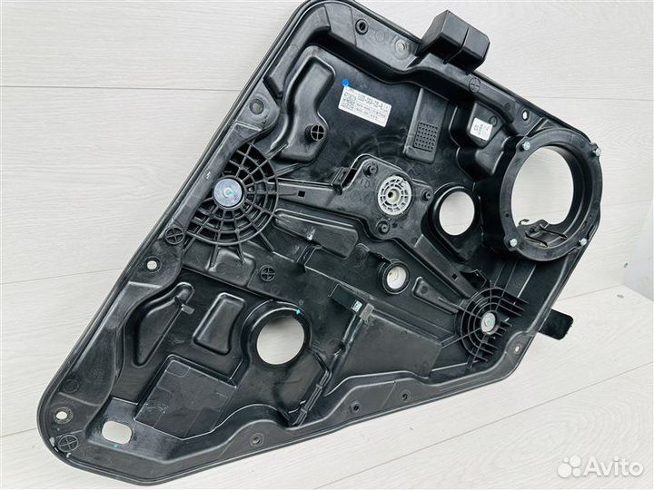 Стеклоподъемник задний левый Kia Soul 3 2.0 G4NA