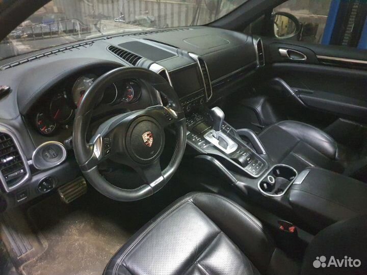 Салон целиком Porsche Cayenne 958 3.0 hybrid AT