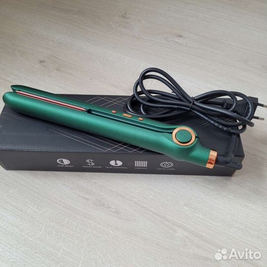 Выпрямитель для волос. Утюжок