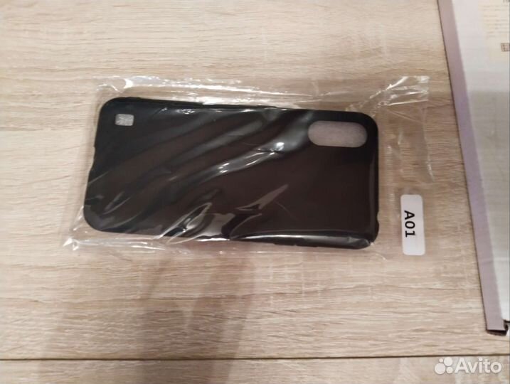 Чехол и стекло на самсунг А01