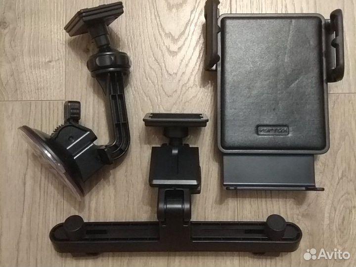 Автомобильный держатель планшета