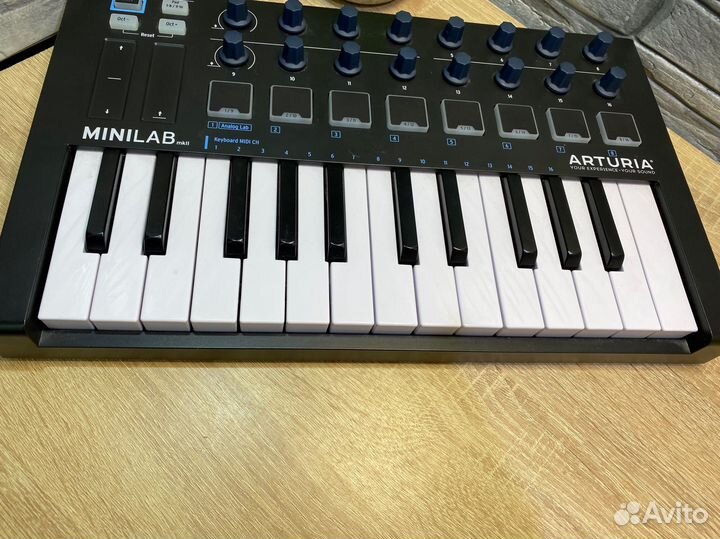 М. 24425 Миди-клавиатура Arturia Minelab MK2