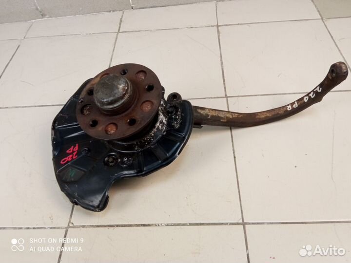 Кулак поворотный передний правый Mercedes w220