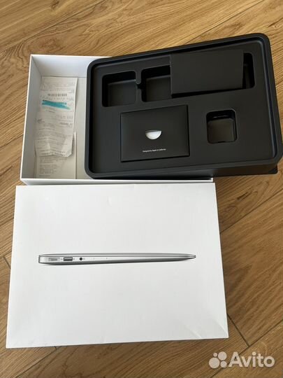 Коробка Apple MacBook Air