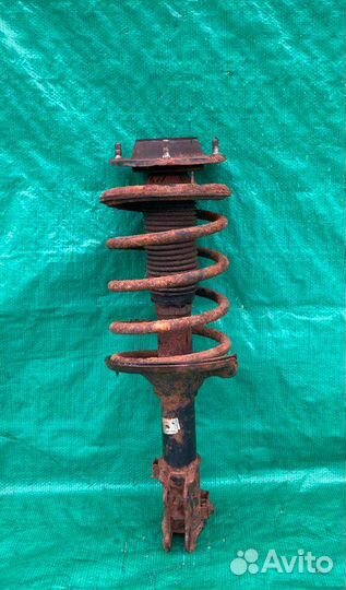 Передняя правая стойка Hyundai Elantra 3