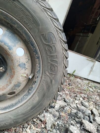 Sava Eskimo Stud 185/70 R14