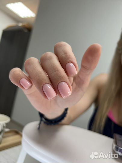 Нужна модель на маникюр