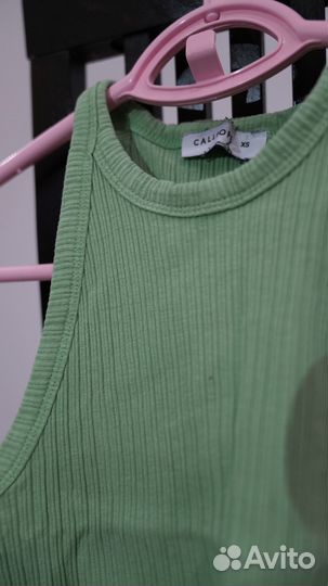 Топ зеленый в рубчик