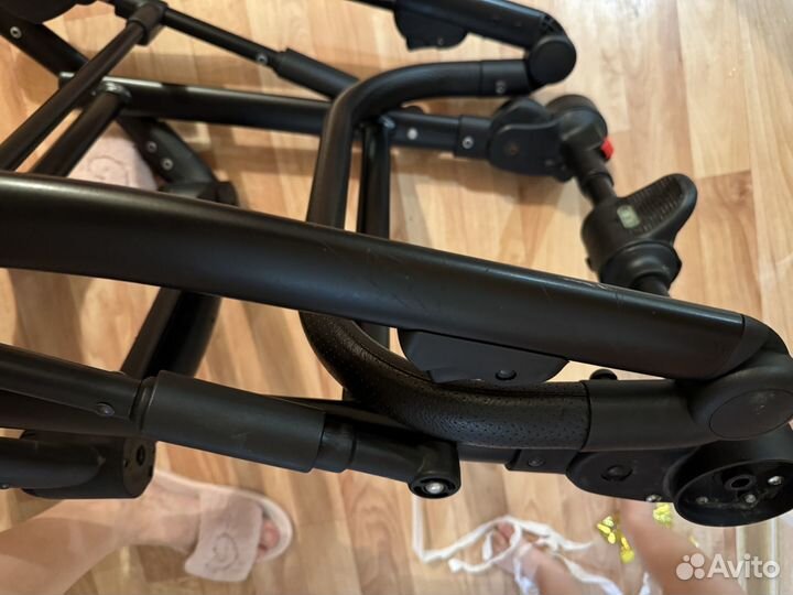 Коляска 2 в 1 adamex mobi air белая экокожа