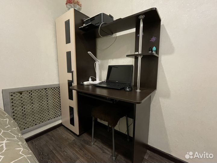 Письменный стол