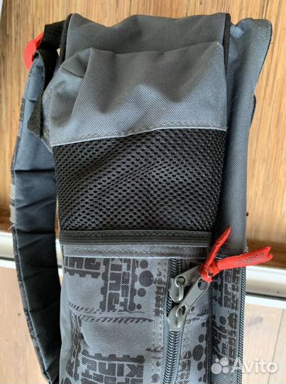 Рюкзак школьный