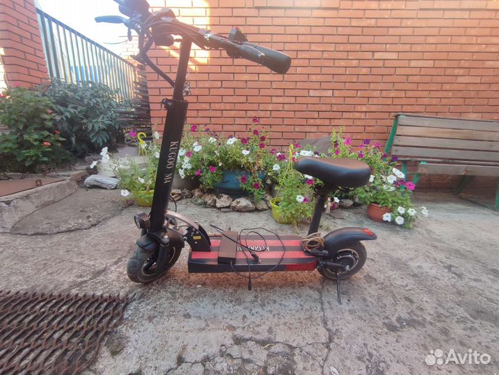 Электросамокат kugoo m4 с сиденьем