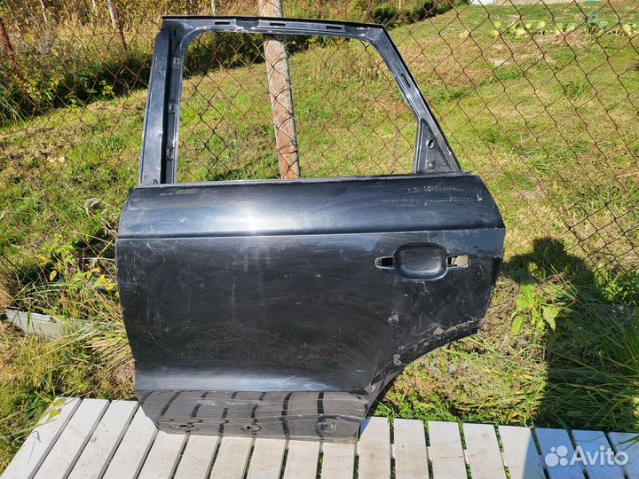 Дверь задняя левая Audi Q3