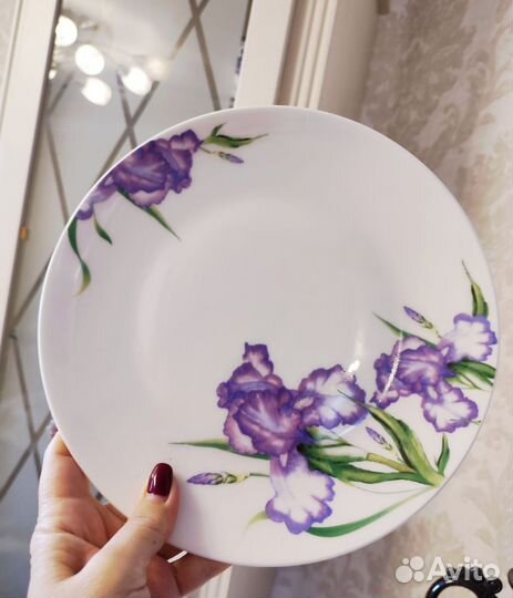 Новые тарелки Liberhaus Ирисы, 23см