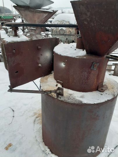 Зернодробилка бу