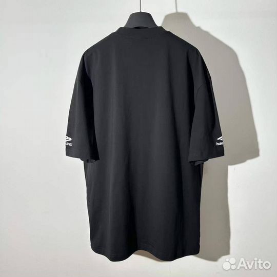 Футболка balenciaga