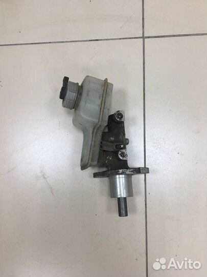 Главный тормозной цилиндр