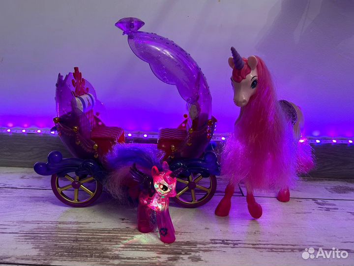 Лошадки, карета, светящийся пони pony