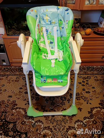 Стульчик для кормления пластмассовый детский