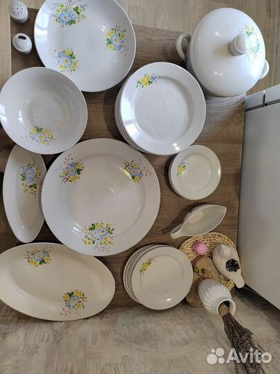 Сервиз столовый