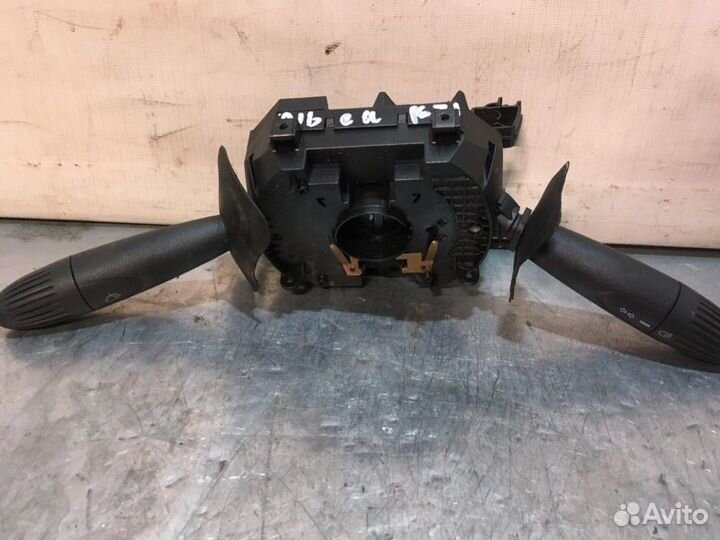 Переключатель подрулевой передний Fiat Albea