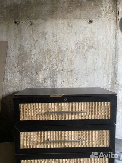 Кумод и тумбы