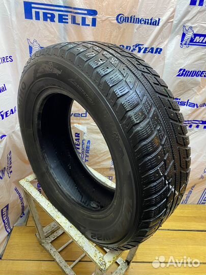 Kumho I'Zen KW22 215/65 R16