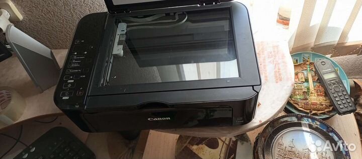 Принтер сканер копир лазерный цветной
