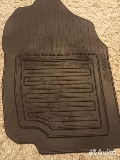 Автомобильные коврики резиновые для Тойота рав4