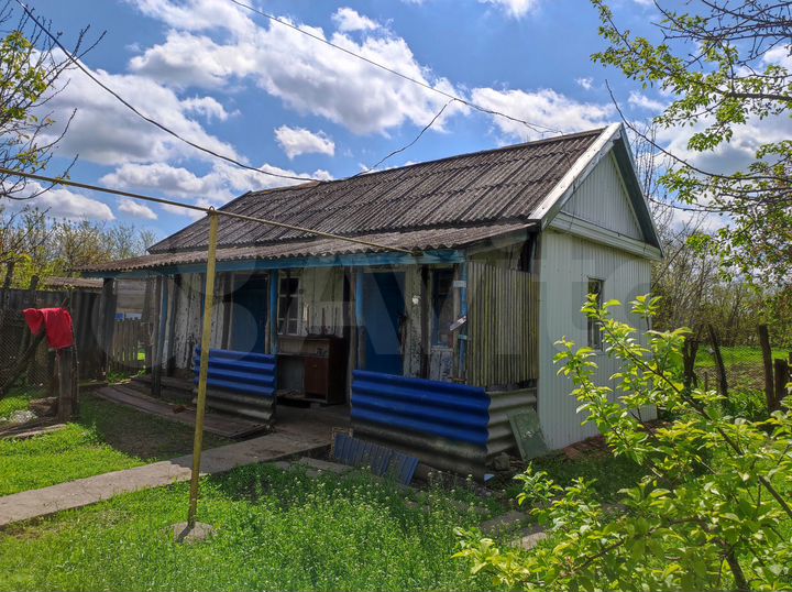 Дом 31,9 м² на участке 30 сот.