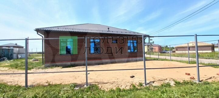 Коттедж 122 м² на участке 8 сот.