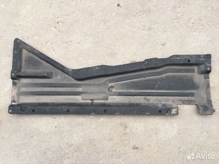 Облицовка днища кузова правая Bmw X5 X6 F15 F16