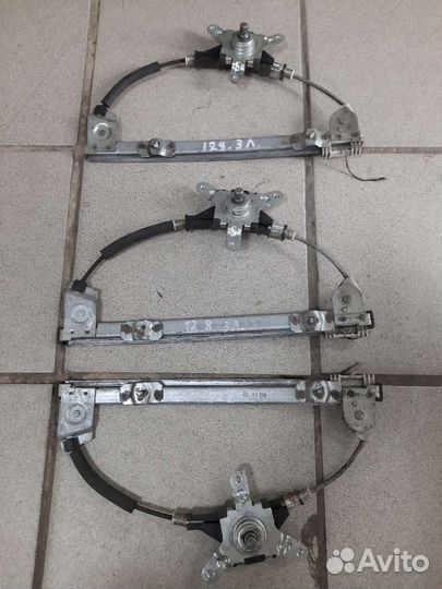 Стеклоподъемник задний механический Hafei Brio