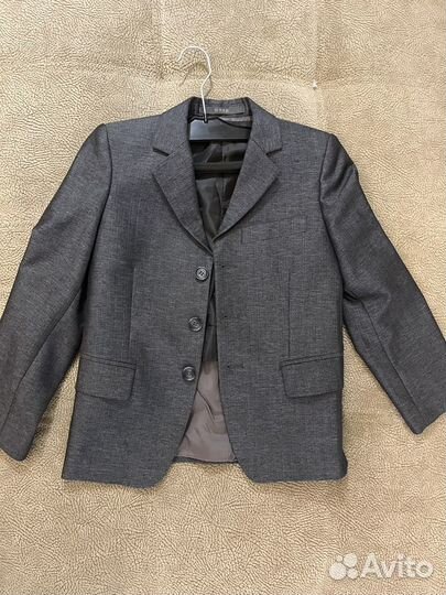 Школьный костюм серый для мальчика 128