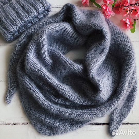 Косынка- бактус и шапочка из мохера