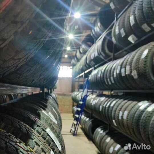 Michelin Agilis 51 215/65 R16C 106T