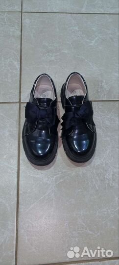 Школьная обувь для девочки из детского мира