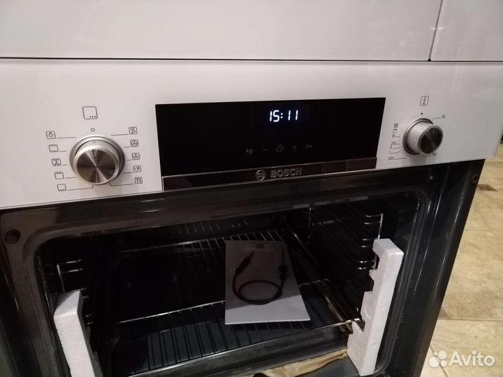 Духовой шкаф и микроволновка Bosch 6 series