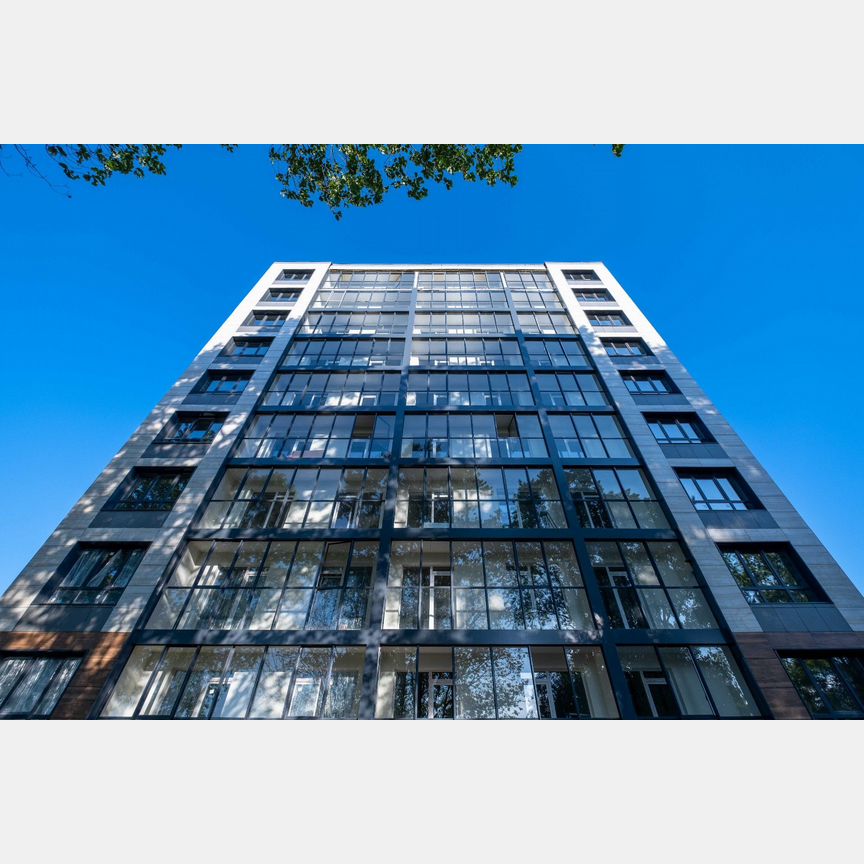 3-к. квартира, 96,7 м², 1/8 эт.