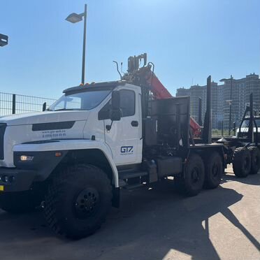 Лесовоз (сортиментовоз) ТФК Феникс на Урал 5557 с КМУ Велмаш-С, 2026