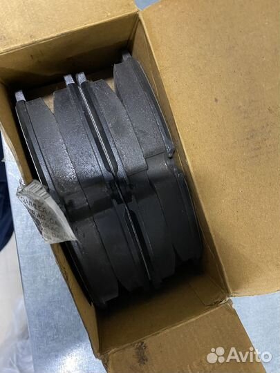 Комплект колодок тормозных A9064211600/A0064208420