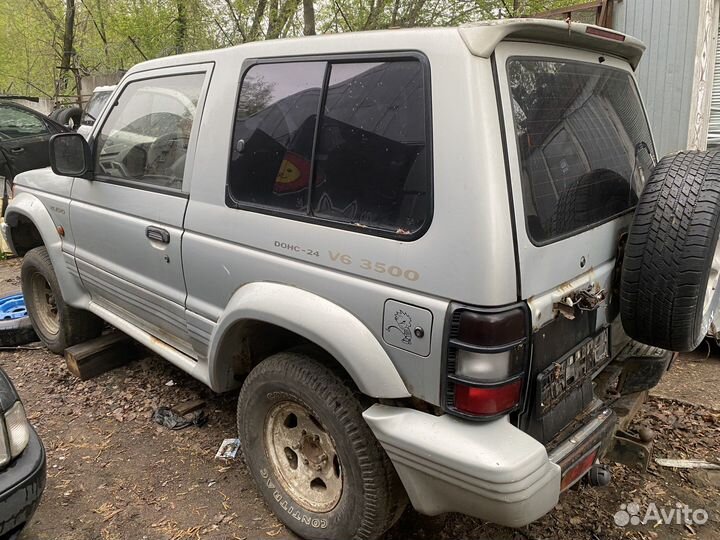 Mitsubishi Pajero 2