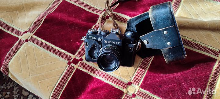 Зеркальный фотоаппарат
